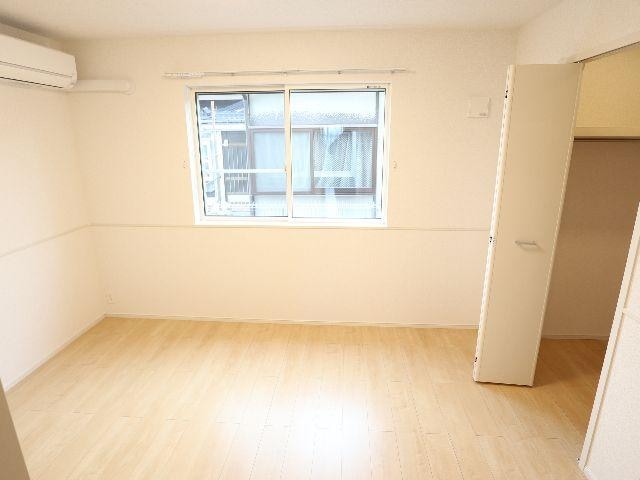  近鉄京都線/新祝園駅 徒歩31分 1階 築4年