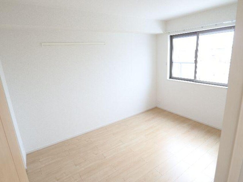  近鉄難波線・奈良線/菖蒲池駅 徒歩26分 1階 築4年