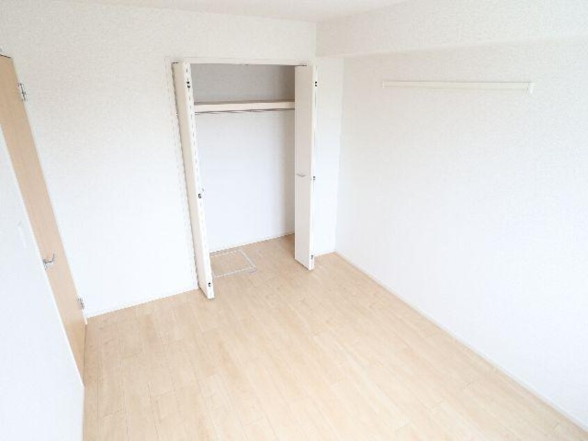  近鉄難波線・奈良線/菖蒲池駅 徒歩26分 1階 築4年