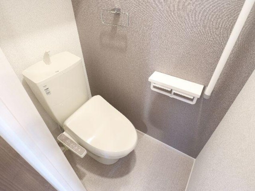  近鉄橿原線/尼ケ辻駅 徒歩19分 3階 築3年