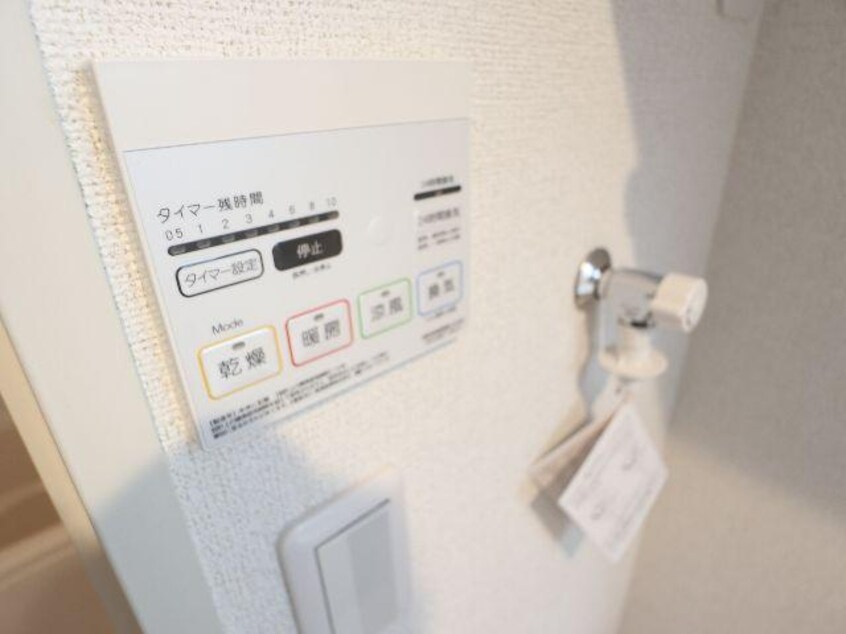  近鉄橿原線/尼ケ辻駅 徒歩19分 3階 築3年