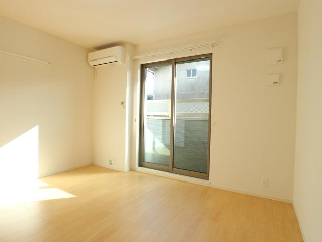  近鉄難波線・奈良線/菖蒲池駅 徒歩6分 1階 築3年