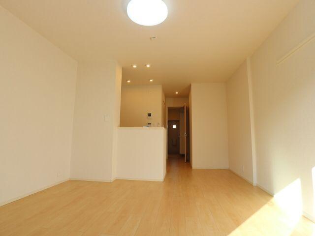  近鉄難波線・奈良線/菖蒲池駅 徒歩6分 1階 築3年