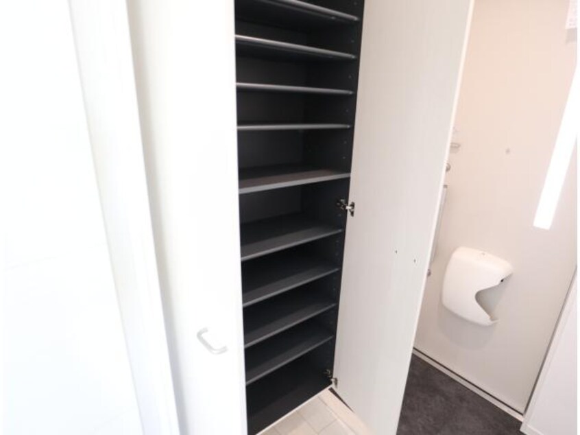  近鉄難波線・奈良線/大和西大寺駅 徒歩15分 1階 築2年