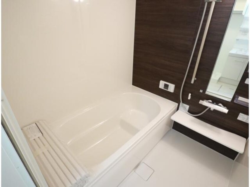  近鉄橿原線/尼ケ辻駅 徒歩10分 2階 築2年