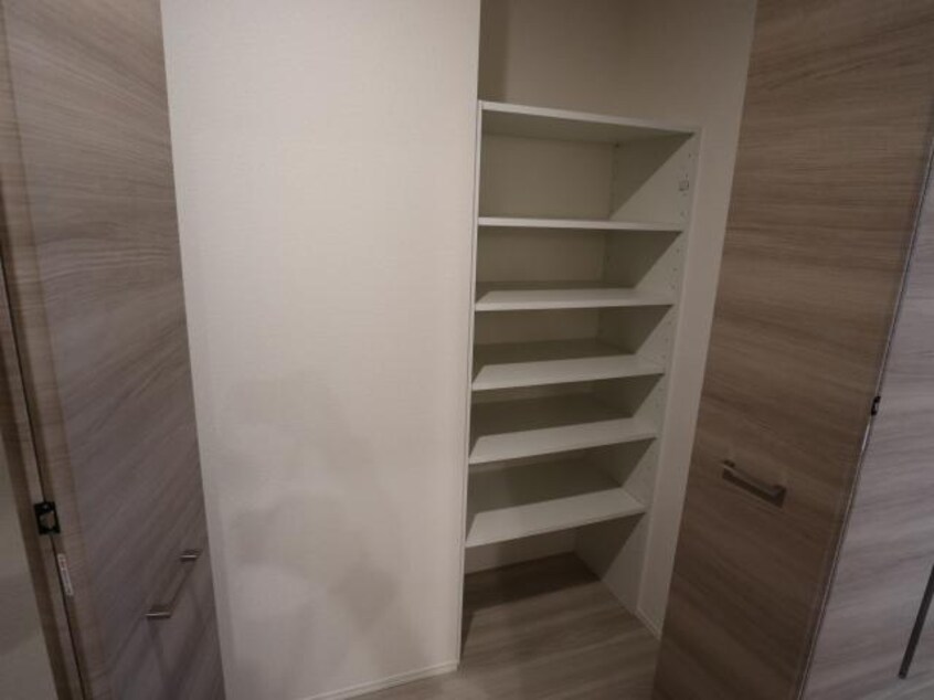  近鉄難波線・奈良線/大和西大寺駅 徒歩16分 1階 築1年