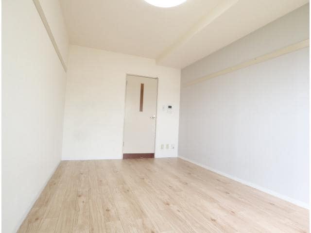  近鉄京都線/木津川台駅 徒歩7分 4階 築29年