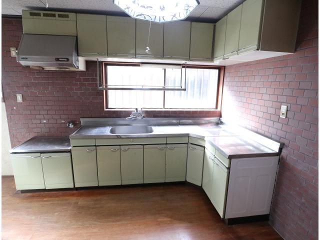  近鉄橿原線/尼ケ辻駅 徒歩2分 1階 築64年