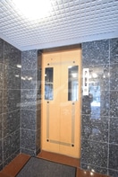 エレベーターももちろん付いてます！ 大宝北天満ロイヤルハイツ