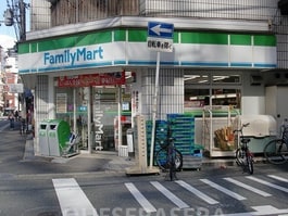 ファミリーマート西天満店