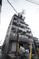 エル三津屋の外観