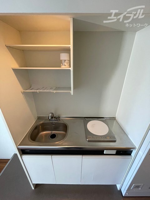 1口キッチンのIHになります。 クレール東天満