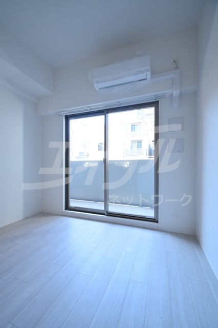  エスリード大阪梅田リュクス