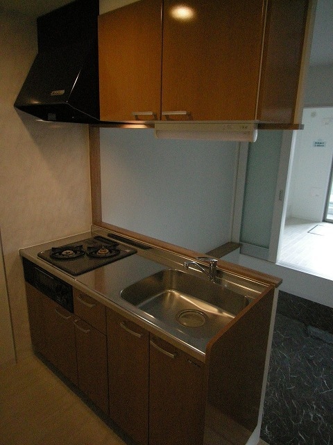  NORTH VILLAGE壱番館