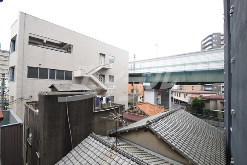  三和ビル