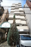 AD天神橋の外観