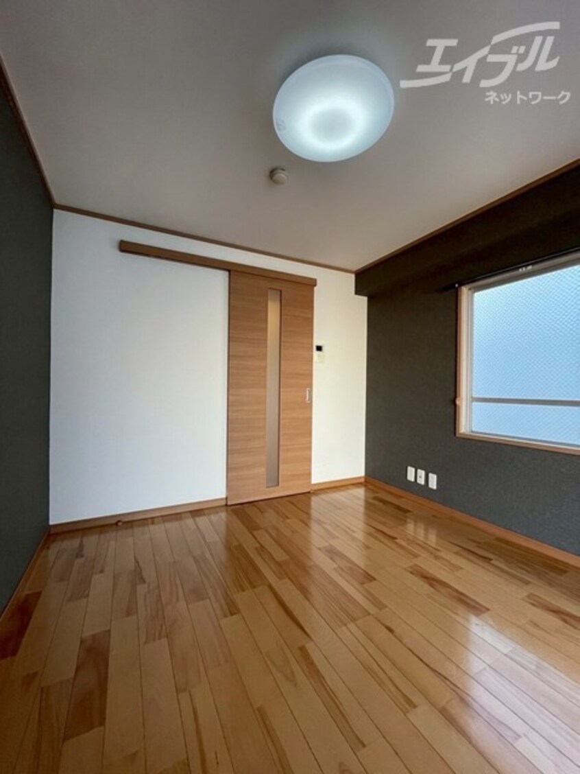 綺麗なお部屋です！ シバヤ中津