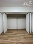 広々した収納スペースになります。 天神橋ホワイトハイツ