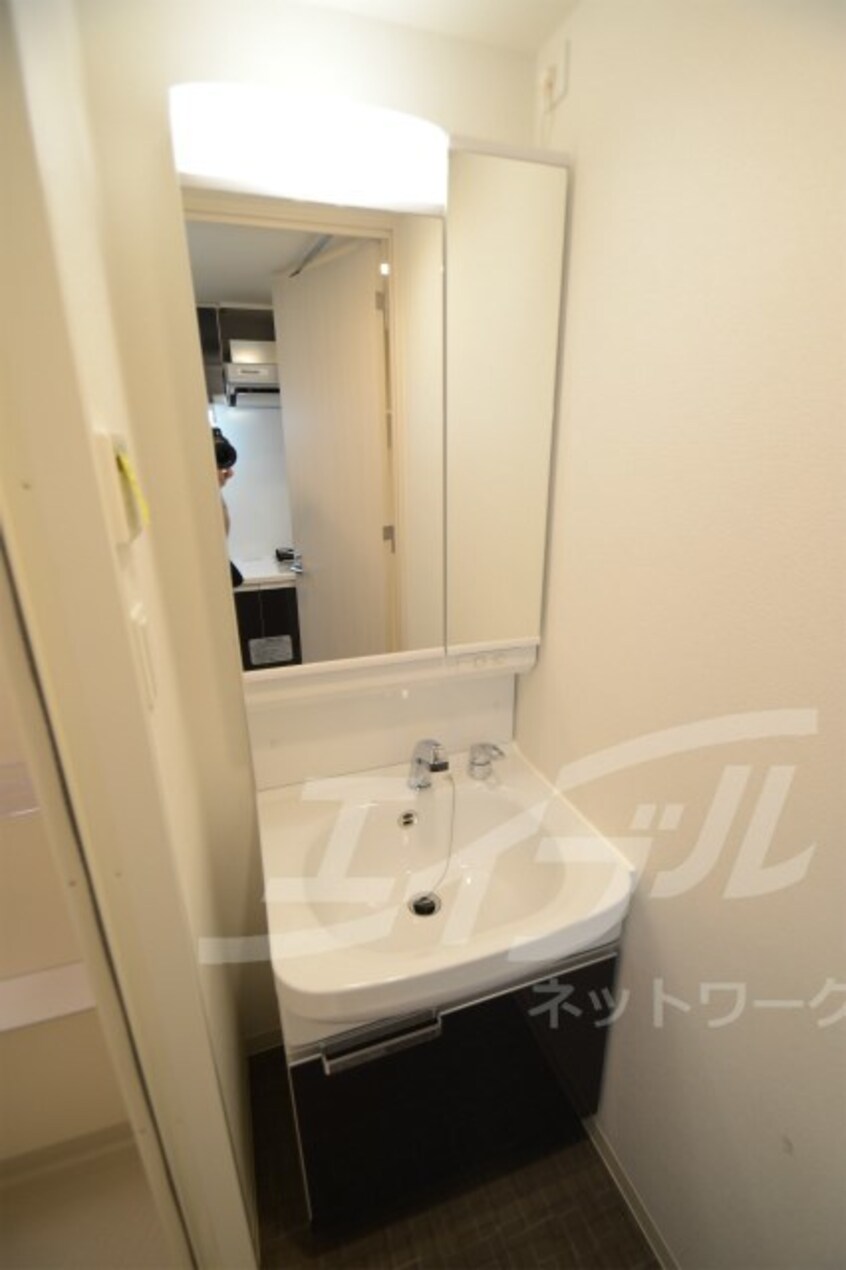  プレサンス堺筋本町駅前シェル