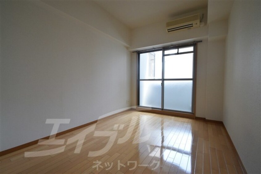  エスリード南森町駅前