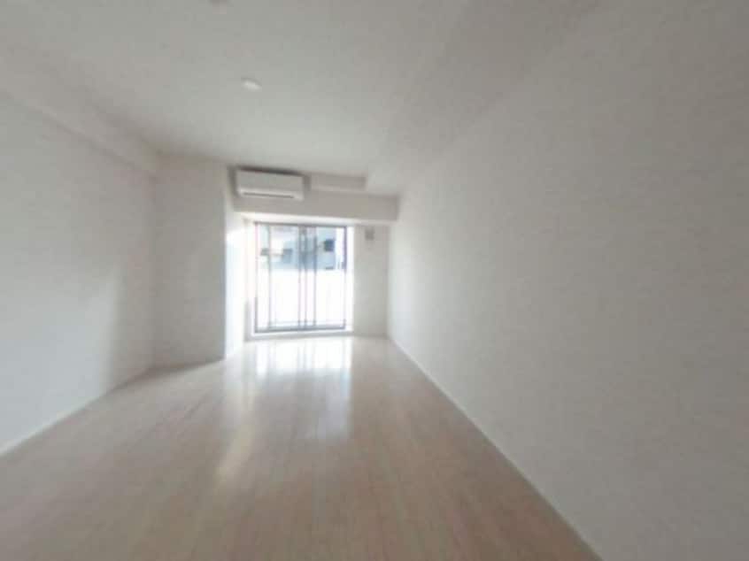  大阪メトロ御堂筋線/本町駅 徒歩7分 8階 築12年