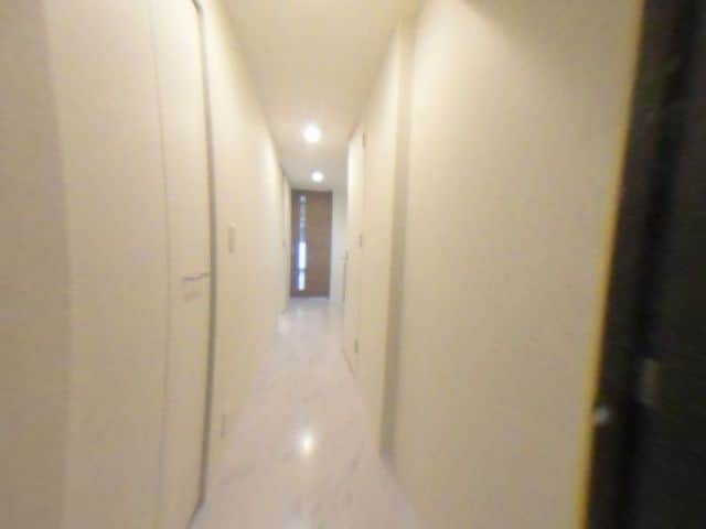  大阪メトロ御堂筋線/本町駅 徒歩7分 8階 築12年