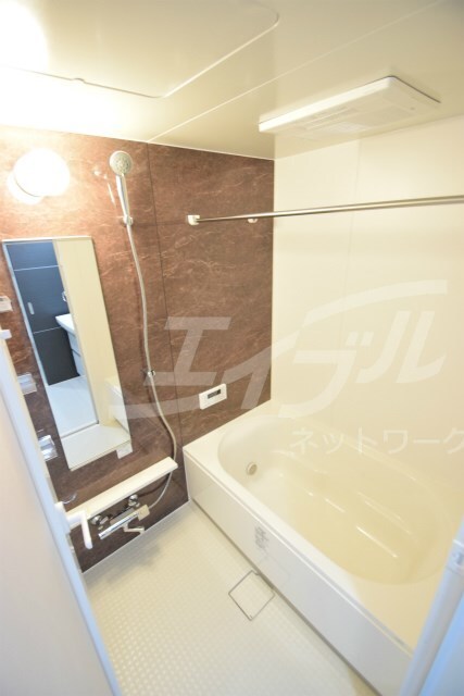  大阪メトロ御堂筋線/本町駅 徒歩7分 5階 築7年