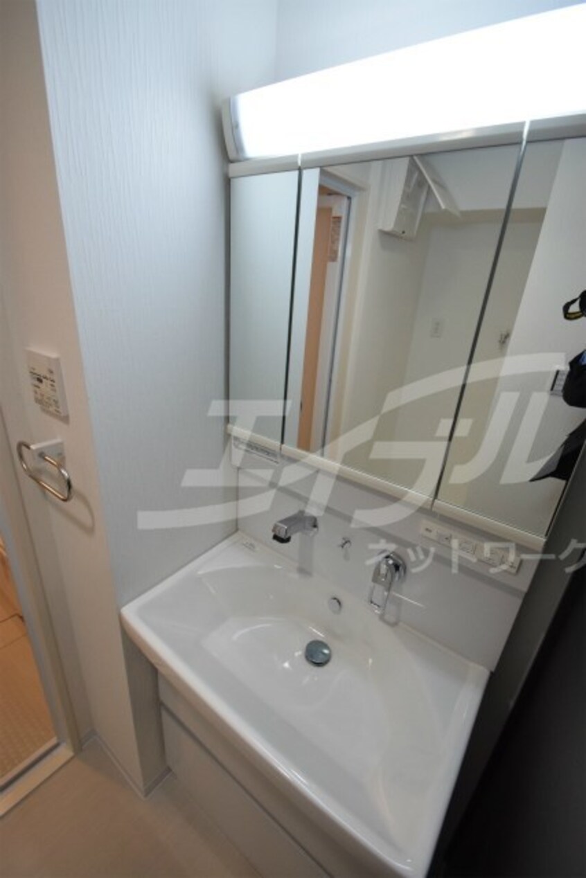  大阪メトロ御堂筋線/本町駅 徒歩7分 5階 築7年