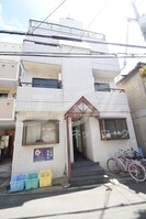 ロイヤルヴィラの外観