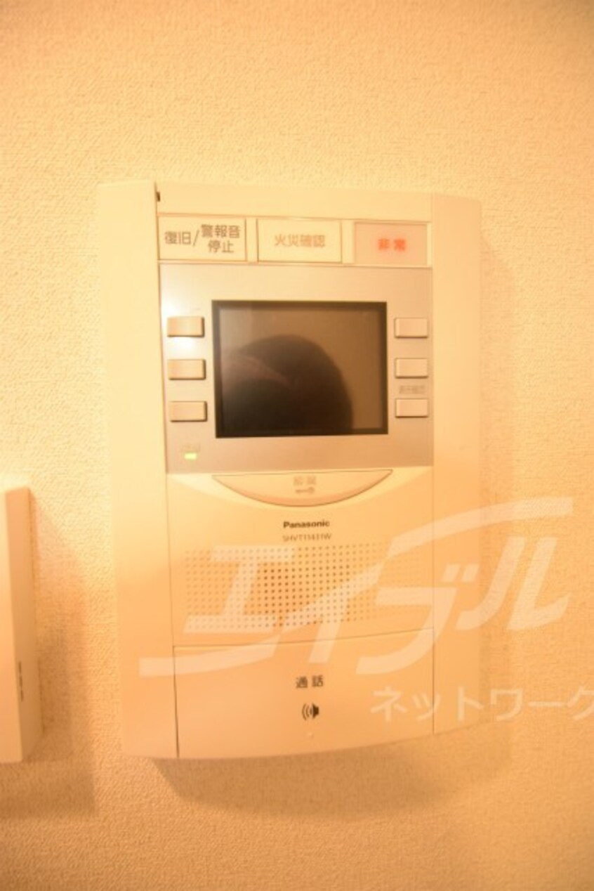  プレサンス心斎橋ニスト