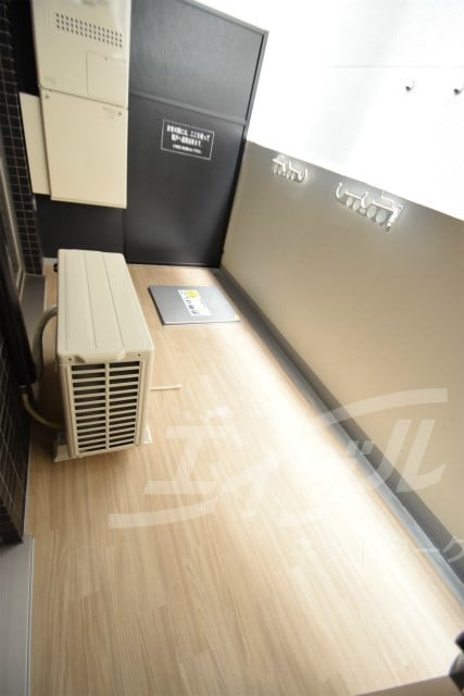  プレサンス心斎橋ニスト