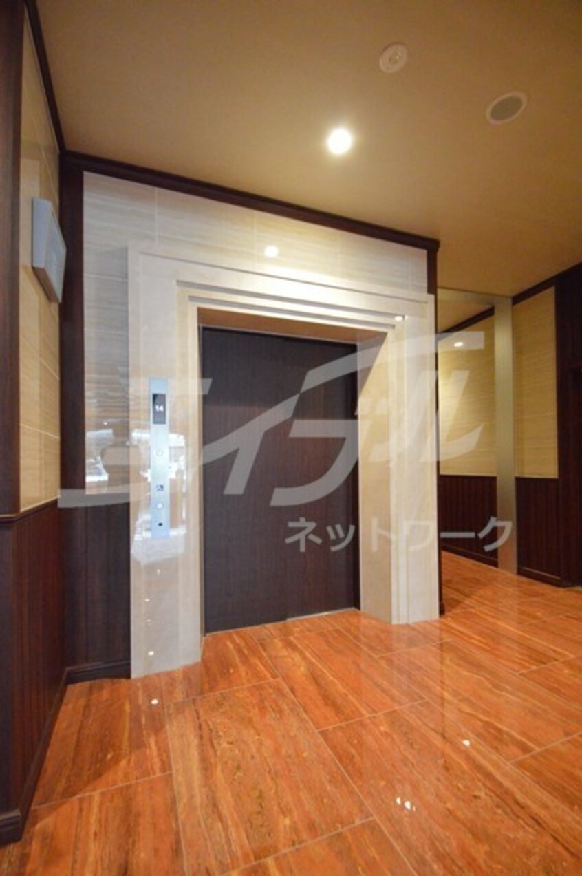  大阪メトロ堺筋線/堺筋本町駅 徒歩7分 11階 築6年