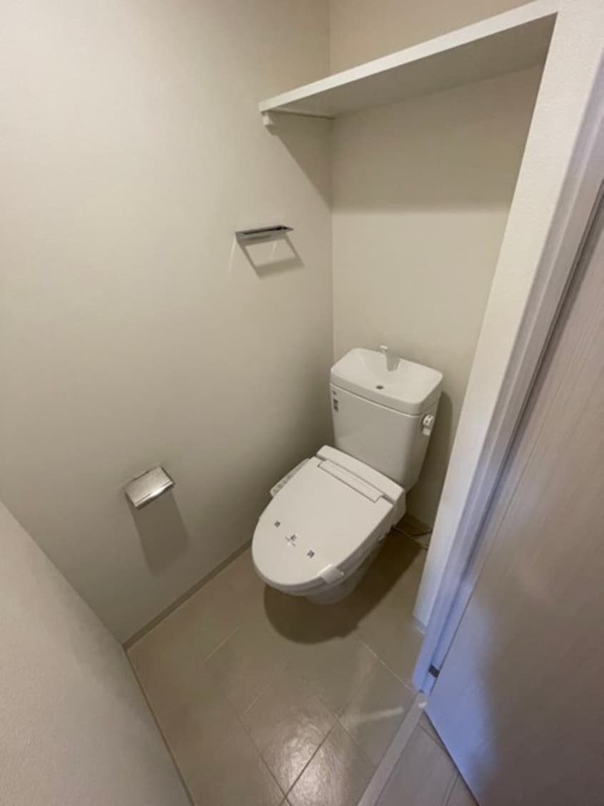  ファーストフィオーレ本町イースト