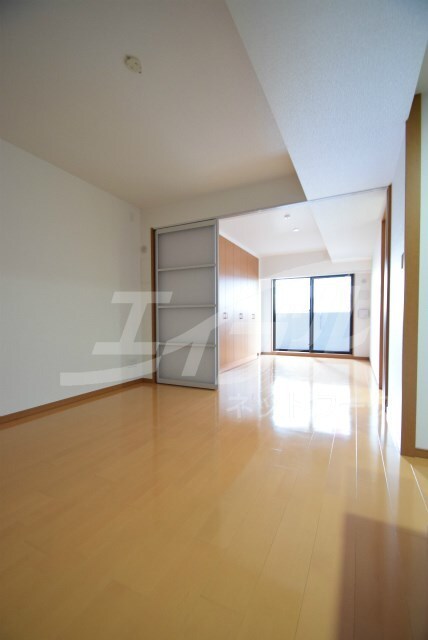  リーガル四ツ橋立売堀Ⅱ