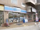 ローソン新梅田ＩＴビル店(コンビニ)まで161m※ローソン新梅田ＩＴビル店 プレジオ中津