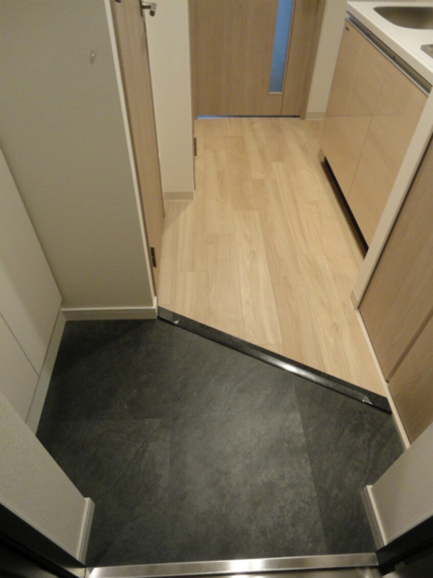  プレサンス松屋町駅前