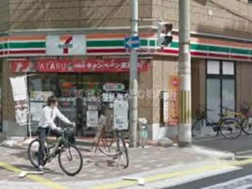 セブンイレブン大阪靭本町3丁目店(コンビニ)まで262m※セブンイレブン大阪靭本町3丁目店 プレサンス京町堀ノース