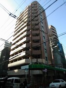 プレサンス心斎橋リベルタの外観