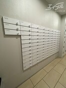 集合ポストです セレニテ中崎町リアン