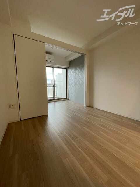 全体のお写真別アングルです セレニテ中崎町リアン