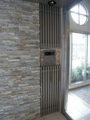  アリス・マナーガーデン谷町