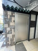 メゾニティ・クイーン阿波座の外観