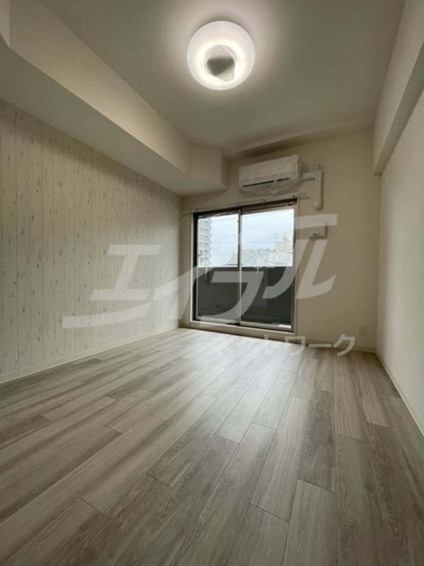  プレサンス大阪都島エレナード