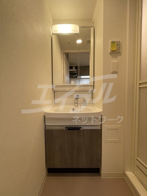  プレサンス大阪都島エレナード