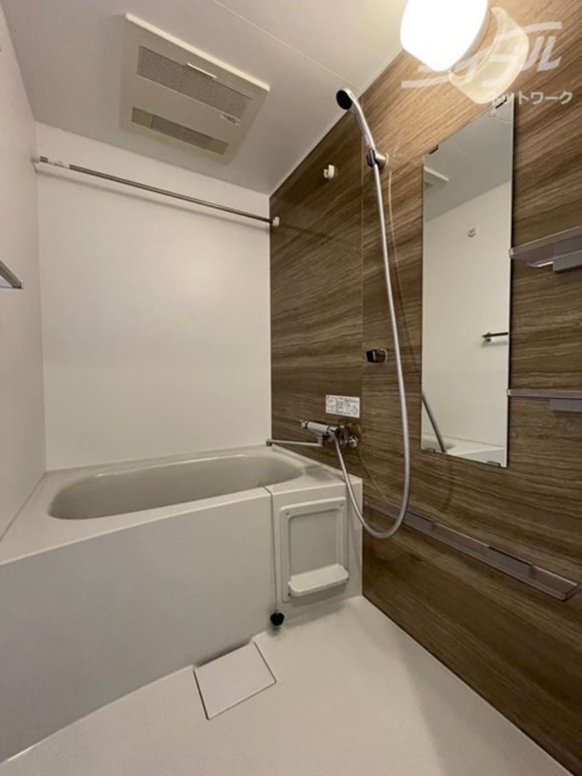 広々空間お風呂！ Alivis北梅田