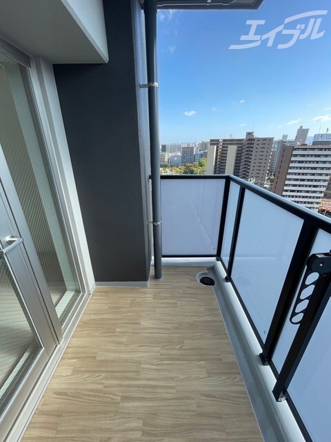 幅のあるワイドバルコニー！ エスリードレジデンス梅田デュオ