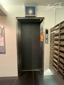 エレベーター1基ございます ローラン南森町