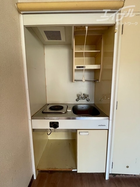 コンパクトなキッチンです ローラン南森町