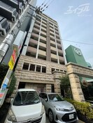 プレサンス本町リアルシティの外観