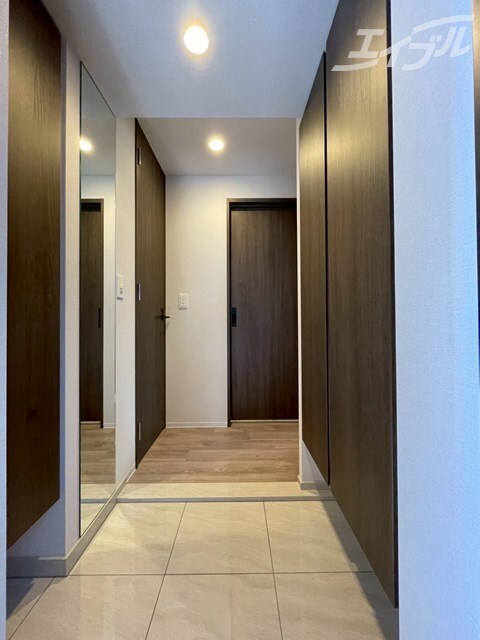 広い玄関スペースです クレストコート堂島